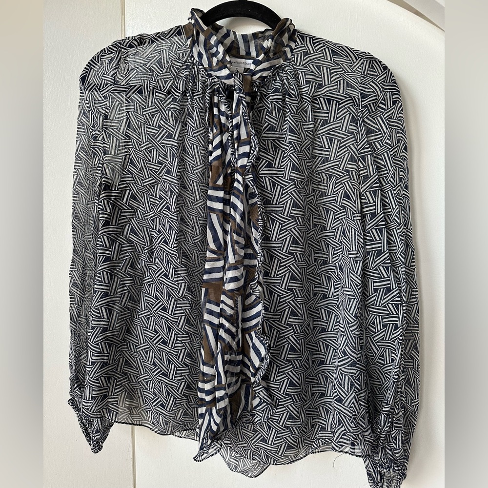 DIANE VON FURSTENBERG blouse